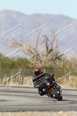 media/Dec-01-2025-Moto Forza (Mon) [[2daa91e15f]]/2-Intermediate Group/Session 3 (Turn 3)/